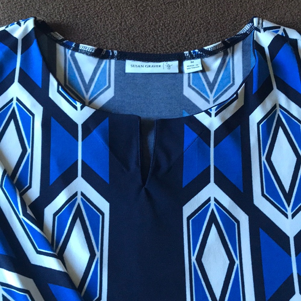 Patterned top - Picture 2 of 3